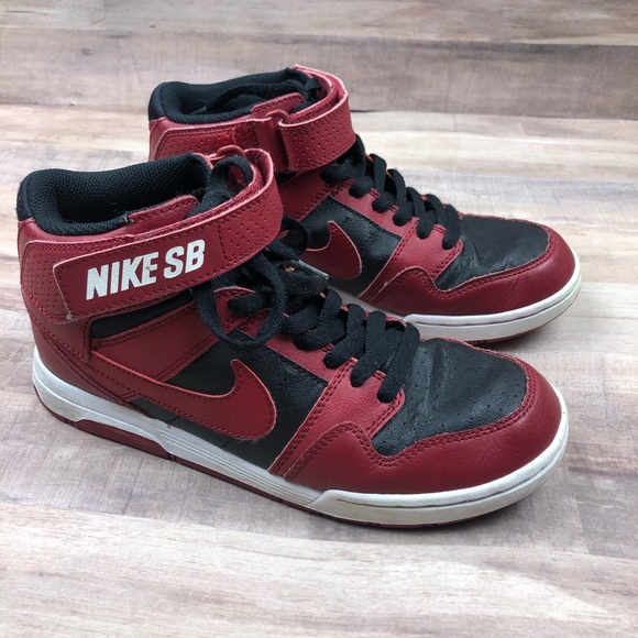 red and black nike sb